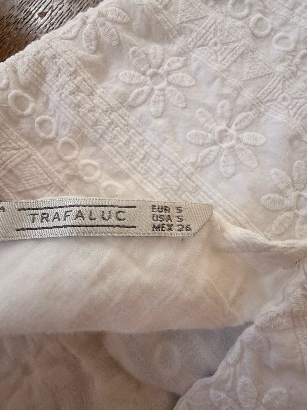 ZARA Trafaluc White Embroidered Crop Top – Boho Summer Essential size S - Picture 4 of 6